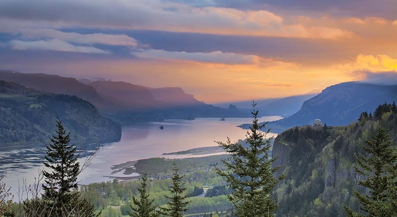 Sunrise over Columbia River in Washington state