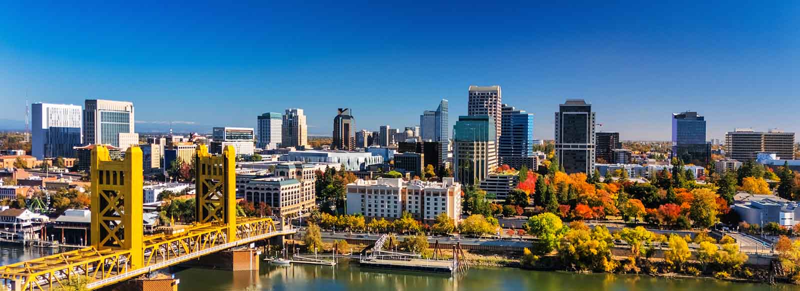 Sacramento skyline in the fall